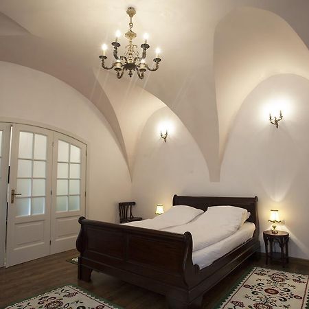 Green Door Apartment Sibiu Oda fotoğraf